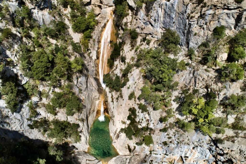Pont De Valenti Mountain Retreat Leilighet Girona Eksteriør bilde