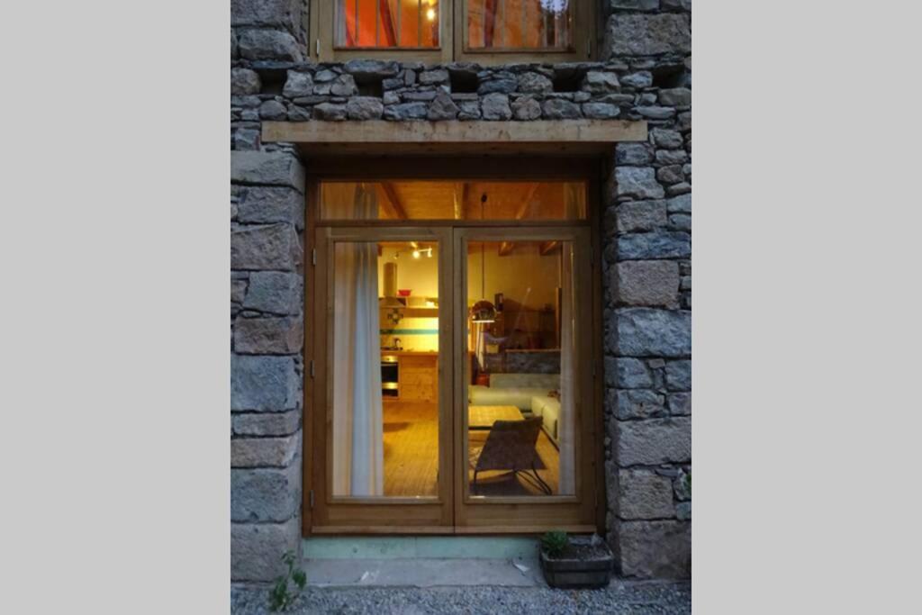 Pont De Valenti Mountain Retreat Leilighet Girona Eksteriør bilde